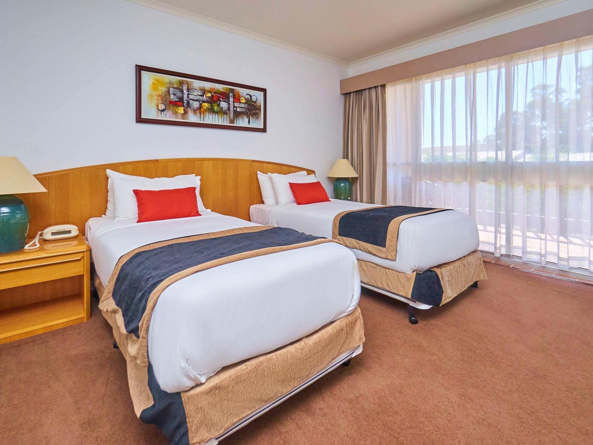 Breakfree Wirrina Cove Hotel Exterior photo